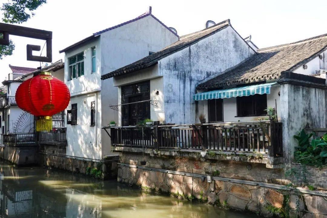 暖心 南昌地铁加开夜间铁路接驳快车